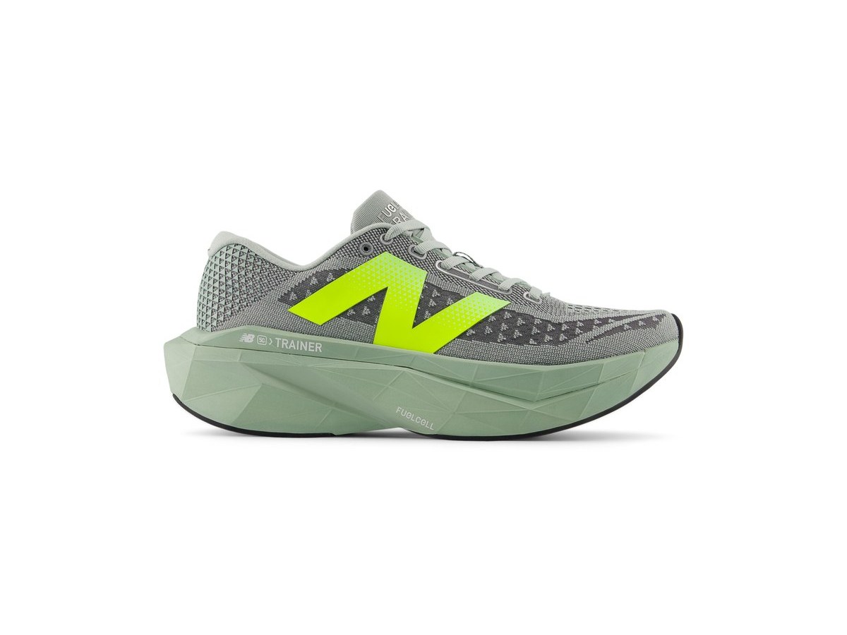 New Balance FuelCell SuperComp Trainer v3